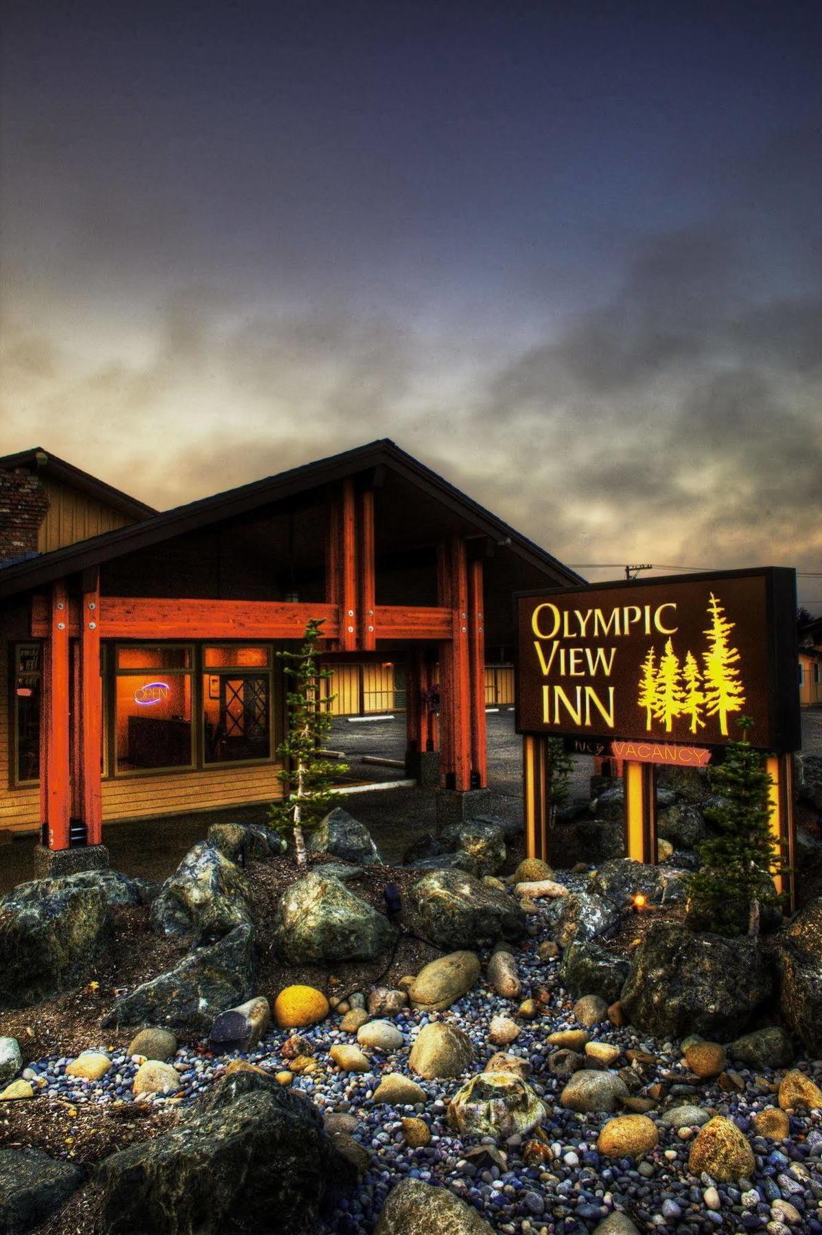 סקווים Olympic View Inn מראה חיצוני תמונה